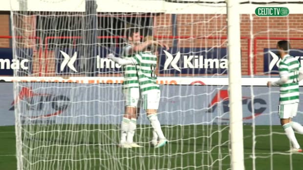 Furuhashi double downs Dundee